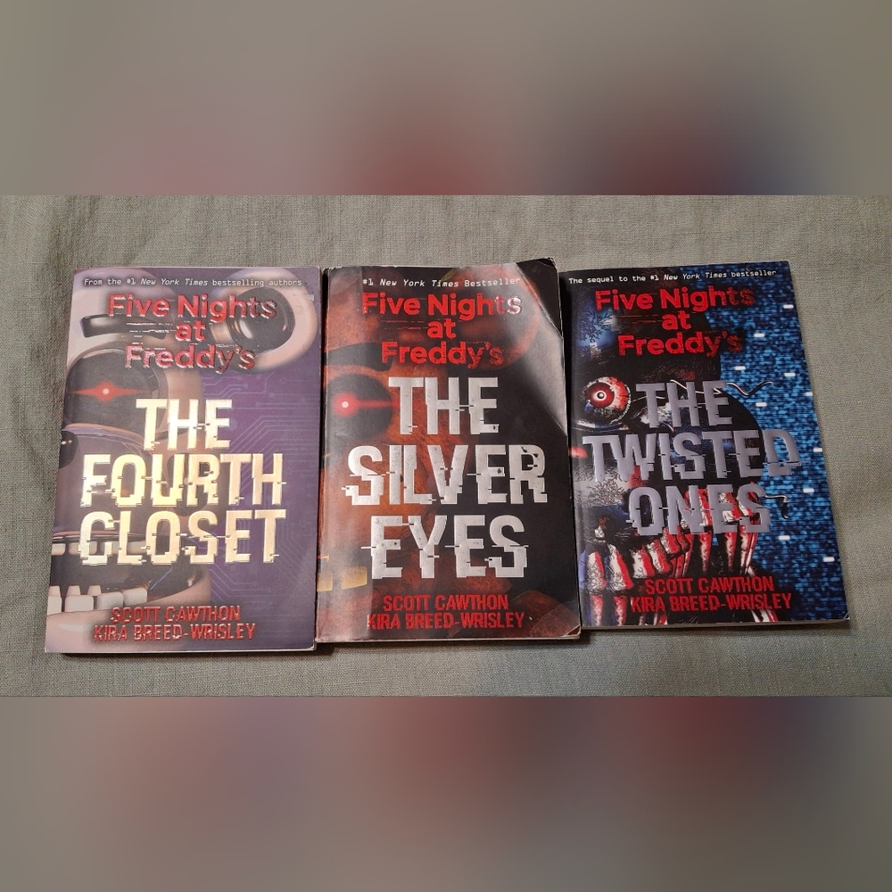 Five nights at freddys set 3 books read books mostery scared new york best selle